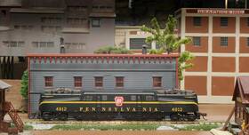 65251 Bachmann N Scale Electric Locomotive - Pennsylvania Gg1 Brunswick Green
