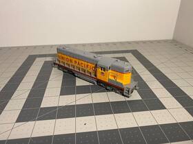 Gp-18 Bachmann 67501 Ho Scale Union Pacific Emd Locomotive Gray Yellow Runs Horn Hook Coupler