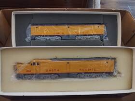 Balboa 600/623 Brass Ho-scale Union Pacific Pa/pb Locomotive Set #601a