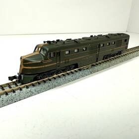 0001-002408 Con-cor N Scale Dl-109 New Haven #0700 Diesel Locomotive Runs