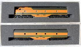 0001-002727 Con-cor N-scale Great Northern 002727 And 002767 Emd E8 Powered A Dummy B Engine