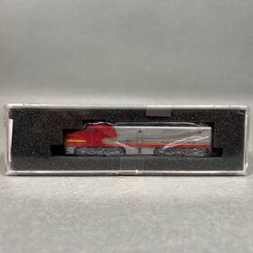 001-002002 Con-cor N Scale Pa-1 Powered A Santa Fe Shark Nose Locomotive Unit #001-002002