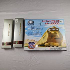 001-008791 Con-cor N Scale Union Pacific 1934 M-10000 With Esu Dcc And Loksound 2 Add On Cars
