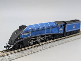 2s-008-017 Dapol 2s-008-004 N Gauge A4 Sir Nigel Gresley Br Express Blue Livery