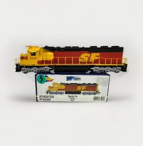 Athg67228 Genesis 797534672284 Ho Santa Fe Sd45-2 Diesel Engine #5818 Tsunami With Sound