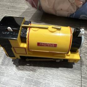 016e8y Gullane Thomas And Friends Proteus Yellow Black Steam Locomotive
