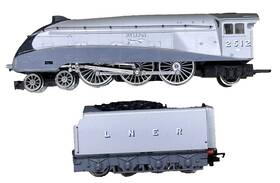 R.099 Hornby R099 Bargain Oo Silver Fox L.n.e.r. A4 4-6-2 - Free Ship