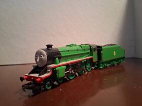 R859 Hornby Thomas And Friends Henry Oo Gauge Good Condition But Needs Repairs Read