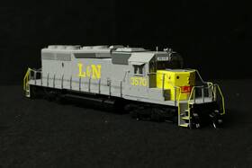 Im-49329s-03 Intermountain Ho 49329s-03 Louisville And Nashville Emd Sd40-2 Locomotive Dcc S