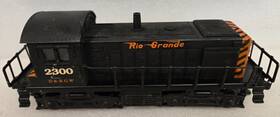 K-2200-8 K-line Postwar O Gauge No. 2300 Rio Grande Diesel Switcher Locomotive K-2200-8 K-line Postwar O Gauge No. 2300 Rio Grande Diesel Switcher Locomotive