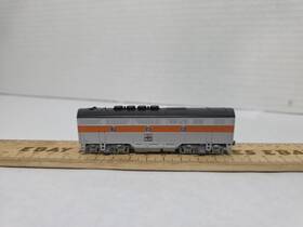 176-1207 Kato N Scale 1949 California Zepher Power F3b Western Pacific 801 Nobox