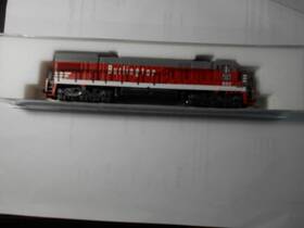 176-173 Kato Inch N Chicago Burlington And Quincy U-30c Rd# 892 Custom Painted. Tested Only