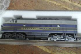 176-185 Kato - N B&o Baltimore And Ohio F3a Phase Ii Diesel Loco #87 Train