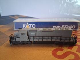176-200 Kato N Scale Sd40 #176-200 Undecorated Locomotive