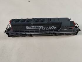176-20u Kato N Scale Southern Pacific Sd40 Locomotive Speed Lettering #7319 Dc