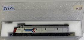 176-251 Kato E8/9-a Amtrak #414 Locomotive Train N Scale Single Headlight