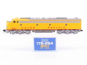 176-264 Kato N Scale Up Union Pacific Emd E8/9a Diesel Locomotive #934