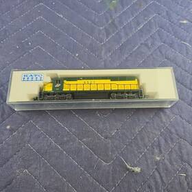 176-3106 Kato - Item #176-3106 N C&nw Emd Sd45 Diesel Locomotive #6527 Excellent