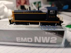 176-4352 Kato N Scale Nw2 Powered Dc Santa Fe 2415