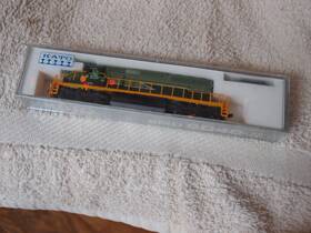 176-4903 Kato N Scale Bcr Sd40-2 Snoot Diesel Locomotive #751 Ln/box