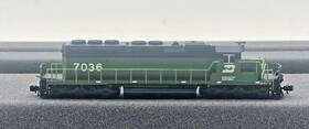 176-4961 Kato N Scale Sd40-2 Mid Cab Headlight Burlington Northern #7036 Dcc