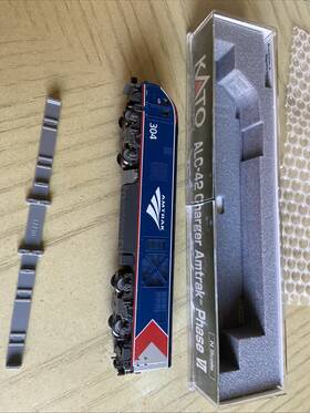 176-6051-s Kato 176-6053 Alc-42 Charger Amtrak Amtk #304 Locomotive N Scale Phase Vi