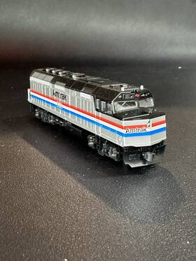 Kato 176-6105 N Scale Emd F40ph Amtrak Phase Iii #330 Dcc Ready