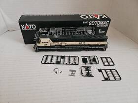 176-6502 Kato Ho Scale #37-6382 Bn Executive #9615 Locomotive Train Engine