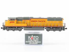 176-7607 Kato N Scale Up Union Pacific Emd Sd70m Diesel #4000 - Dcc Ready