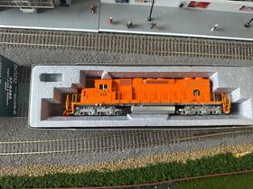 37-6482 Kato Ho Scale Elgin Joliet And Eastern Emd Sd38-2 Diesel Locomotive #659