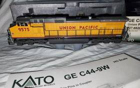 37-6626 Kato 949727518732 Ho Scale Union Pacific #9575 #37-6626 Ge C44 - 9w 37-6626 Kato 949727518732 Ho Scale Union Pacific #9575 #37-6626 Ge C44 - 9w