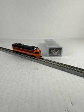 176-2301 Kato 949727658698 N Scale Emd Fp7a Diesel Locomotive Milwaukee Road #95c