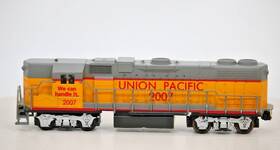 Gp38 Life-like 077071080750 Ho Scale Diesel Locomotive #8075 Union Pacific Runs Excellent