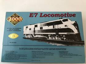 21063 Life-like Proto 2000 E7 Great Northern #500 Model Assembled