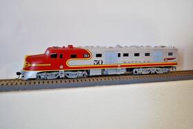 Dl-109 Life-like 30581 Lifelike Proto 1000 At And Sf Santa Fe Ho Used