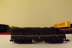 333518 Life-like Ho Scale Pennsylvania Railroad Engine 9674