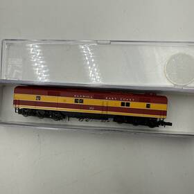 1052 Life-like 7130 N Scale Florida East Coast E7b Dummy Diesel Locomotive #1052 In Case