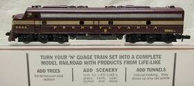 5894 Life-like 7171 #7171 N Scale Pennsylvania E8 Diesel Locomotive