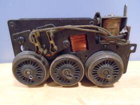 221m-1 Lionel Original Postwar #221m-1 O Gauge Motor And E Unit Tested Works Good