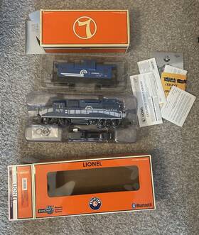 2234160 Lionel Conrail 7670 Lionchief Gp38 Diesel Locomotive And Cb8 Ext V