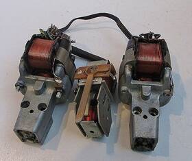 2343-100 Lionel 2/100-5/2333-67 #2343-100 X 2 Motors And 100-5 E Unit #2333-67 3 Coductor Cable