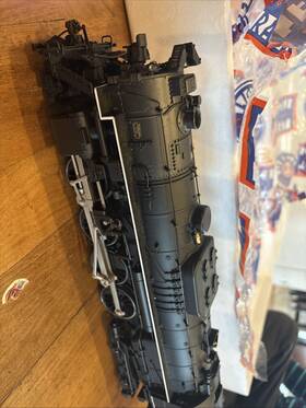 6-38051 Lionel 38051 Erie 2-8-4 Berkshire Locomotive And Tender