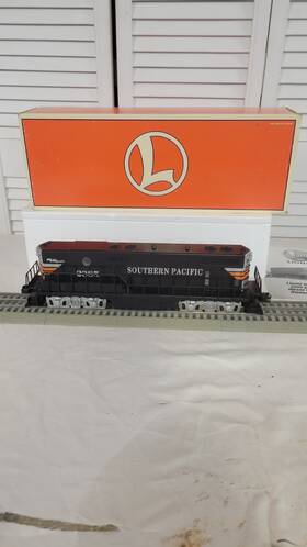 6-18576 Lionel O Gauge Sp Gp-9 Non-pwd. Southern Pacific Diesel Locomotive