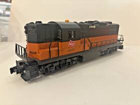 6-18866 Lionel Milwaukee Road Gp-9 Diesel Locomotive #2383
