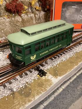 6-28430 Lionel Wellspring Capital Lighted Bump Trolley 2006 Rare - Nib