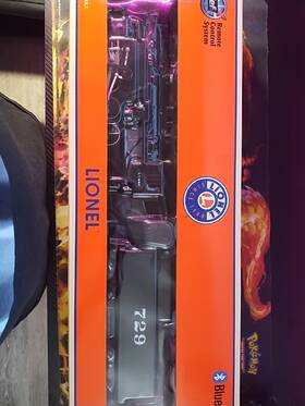 6-28604 Lionel Santa Fe Lion Chief 0-8-0 Steam Locomotive 203220
