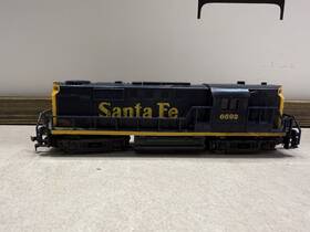 6-8255 Lionel Vintage Santa Fe Gp-9 Diesel Engine 8255