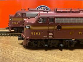 6-84091 Lionel Pennsylvania 5-stripe Legacy E8aa #5763 And 5764 Powered Non