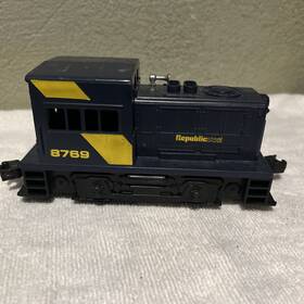 Lionel 6-8769 O Gauge Republic Steel Diesel Locomotive Railroad Train