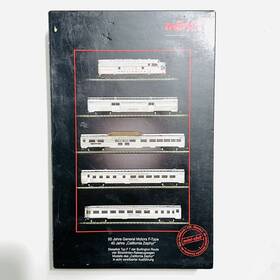 8189 M Rklin Marklin Z Scale California Zephyr F7 Diesel Loco And Passengers - See Video